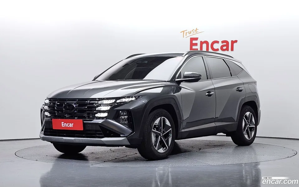 Hyundai Tucson NX4 1.6 2WD 2024 — фото 1, купить с доставкой в Москву