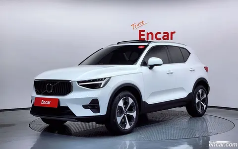 Volvo XC40 2025 купить в Москве
