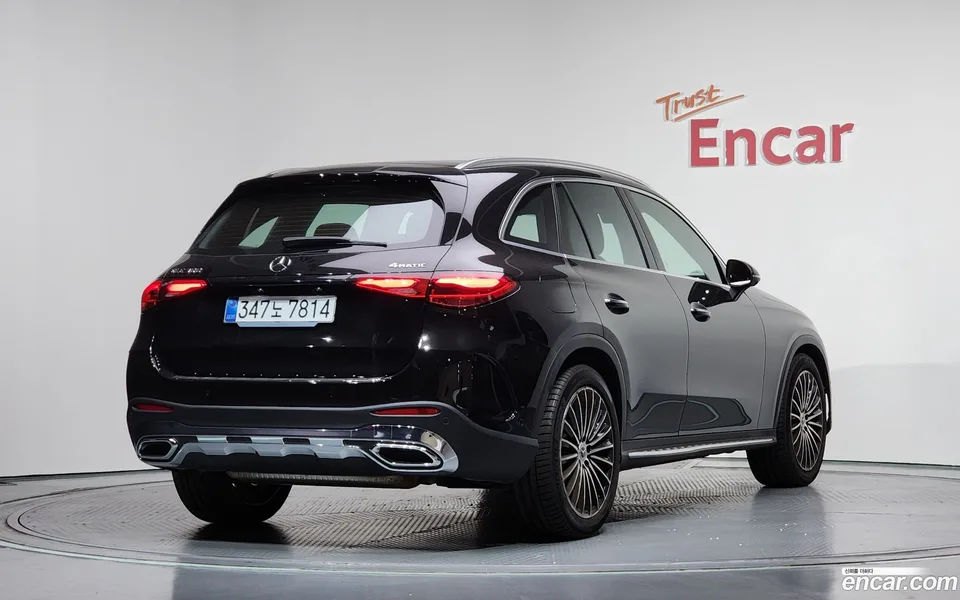 Mercedes-Benz GLC-Class GLC300 4MATIC AMG Line 2025 — миниатюра 2
