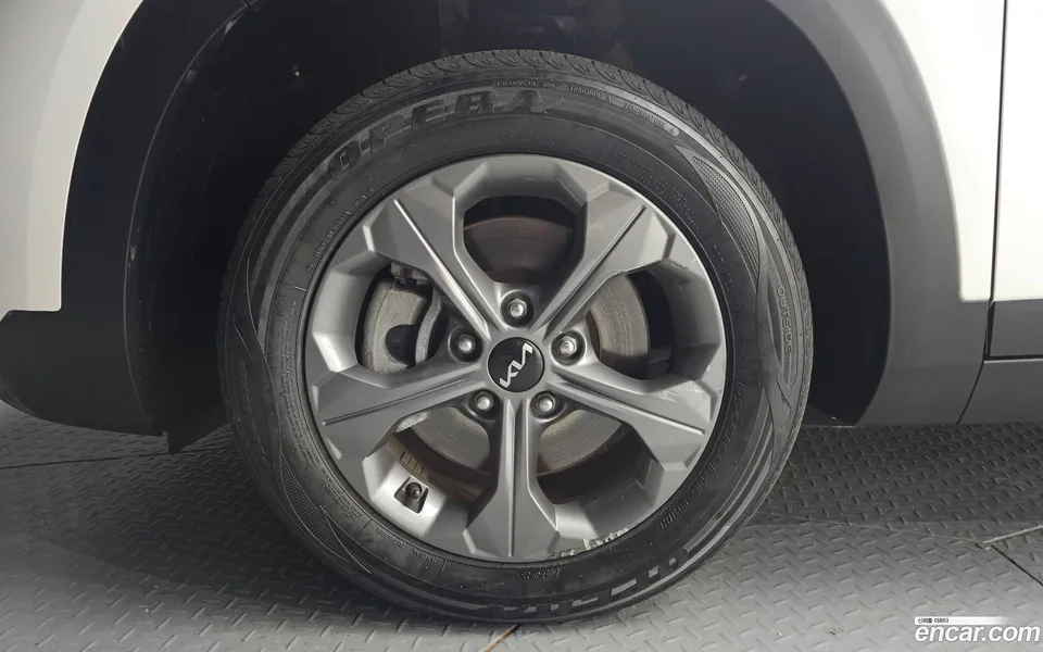 Kia Seltos 1.6 2WD 2024 — миниатюра 5
