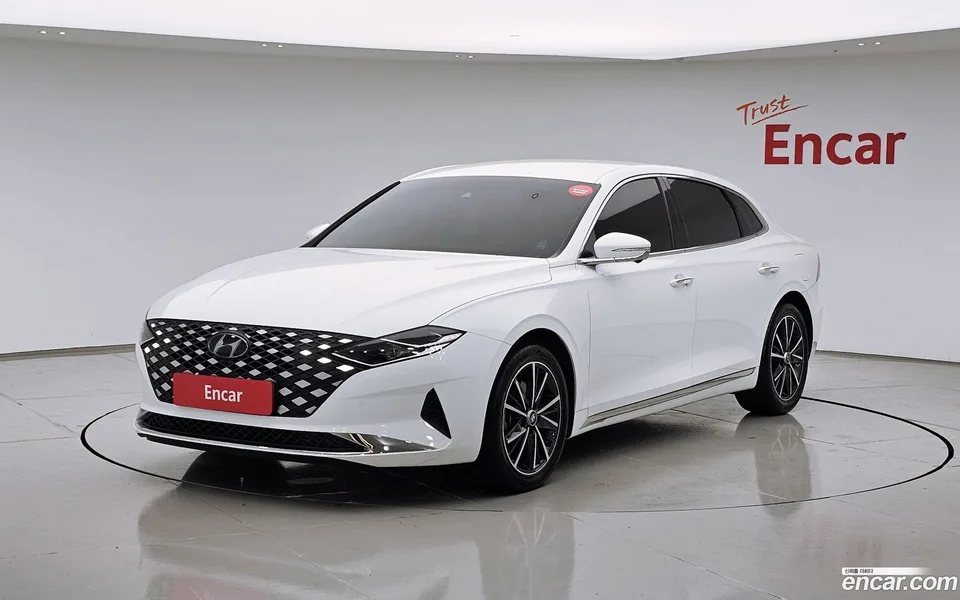 Hyundai Grandeur IG 2.5 2022 — фото 1, купить с доставкой в Москву
