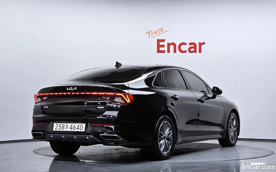 Kia K5 Hybrid 2022 — миниатюра 2