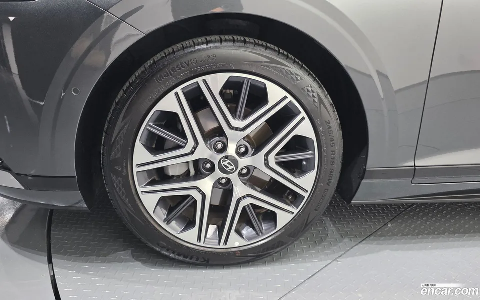 Hyundai Grandeur 2.5 2WD 2024 — миниатюра 5