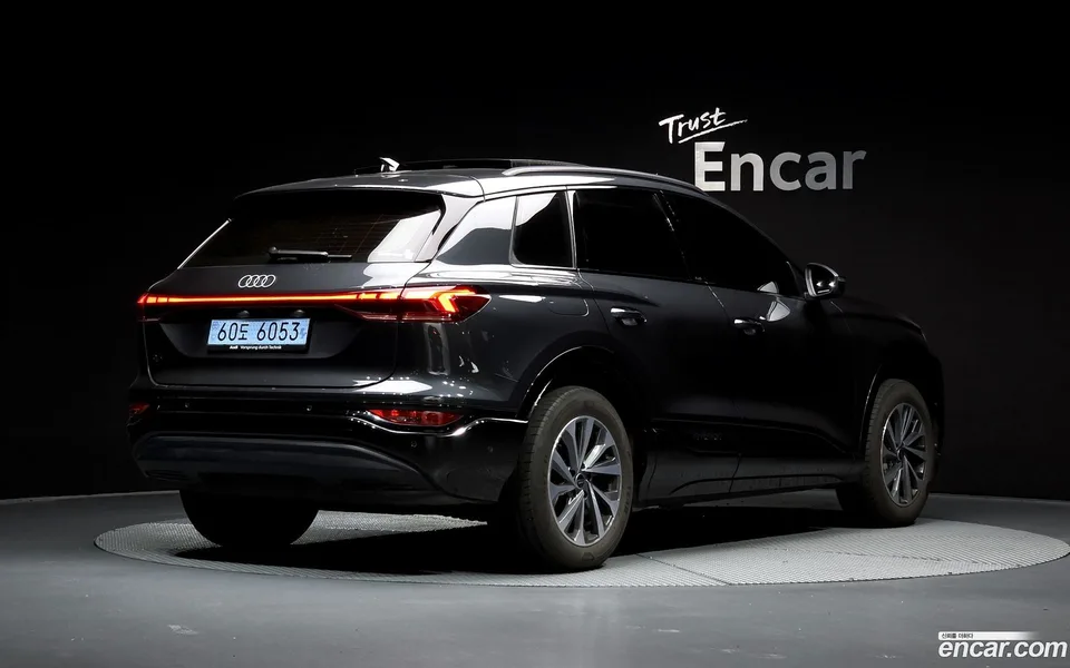 Audi Q6 e- 2025 — миниатюра 2