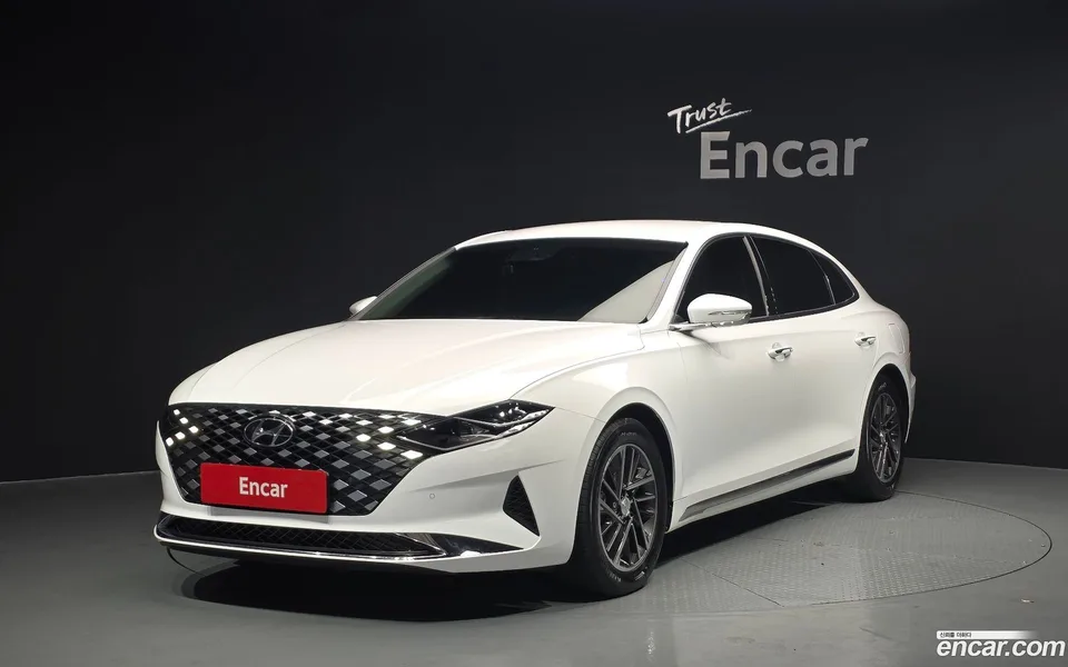 Hyundai Grandeur IG 2.5 2022 — фото 1, купить с доставкой в Москву