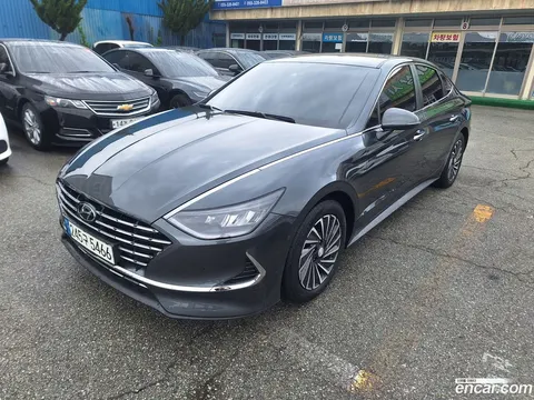 Hyundai Sonata Hybrid 2022 buy in Moscow