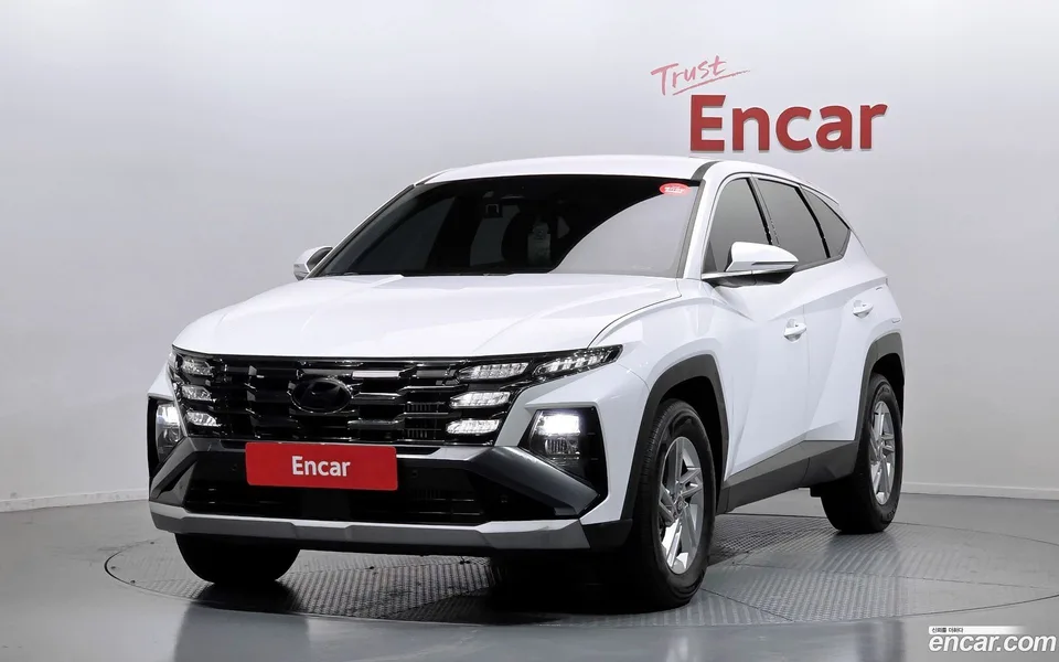 Hyundai Tucson NX4 1.6 2WD 2024 — фото 1, купить с доставкой в Москву