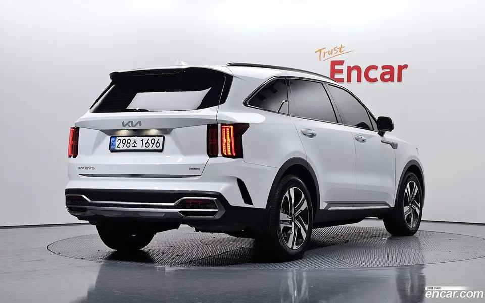 Kia Sorento HEV 1.6 2WD 2023 — миниатюра 2
