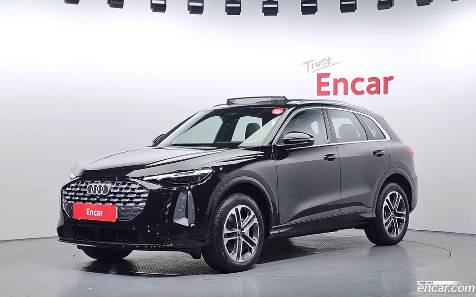 Audi Q5 (80A) 40 TFSI 2025 — фото 1, купить с доставкой в Москву