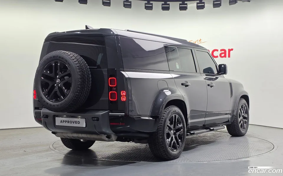 Land Rover Defender 130 P400 2024 — миниатюра 2