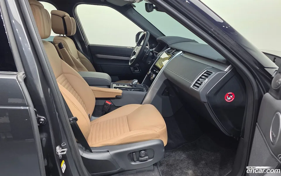 Land Rover Discovery P360 HSE 2024 — миниатюра 3