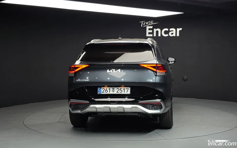 Kia Sportage Hybrid 2WD 2024 — миниатюра 4