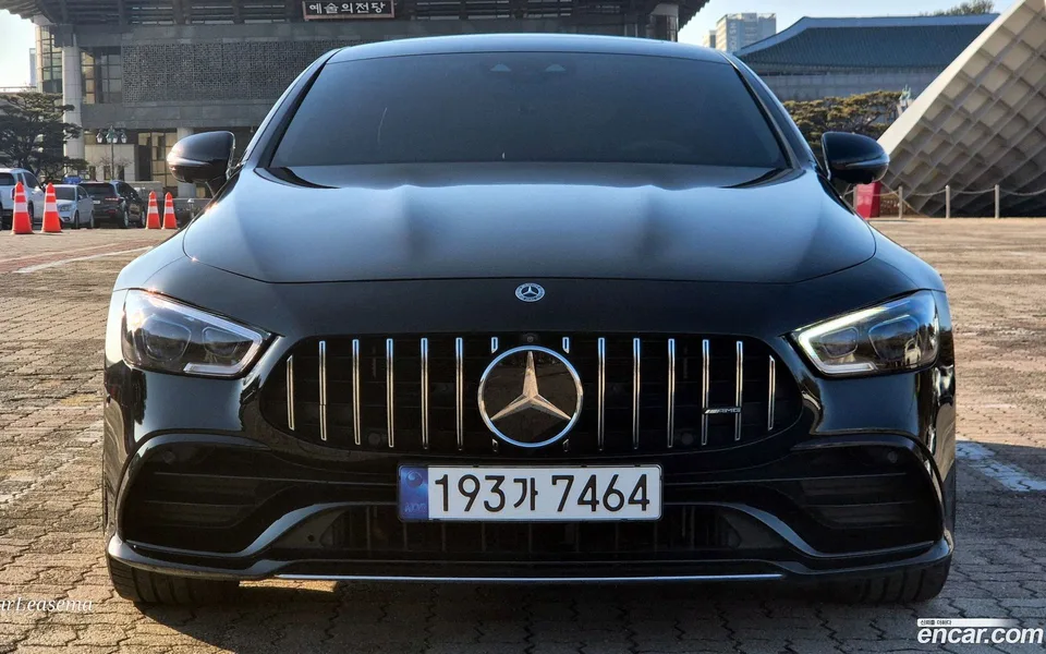 Mercedes-Benz AMG GT 4 43 4MATIC+ 2023 — миниатюра 3