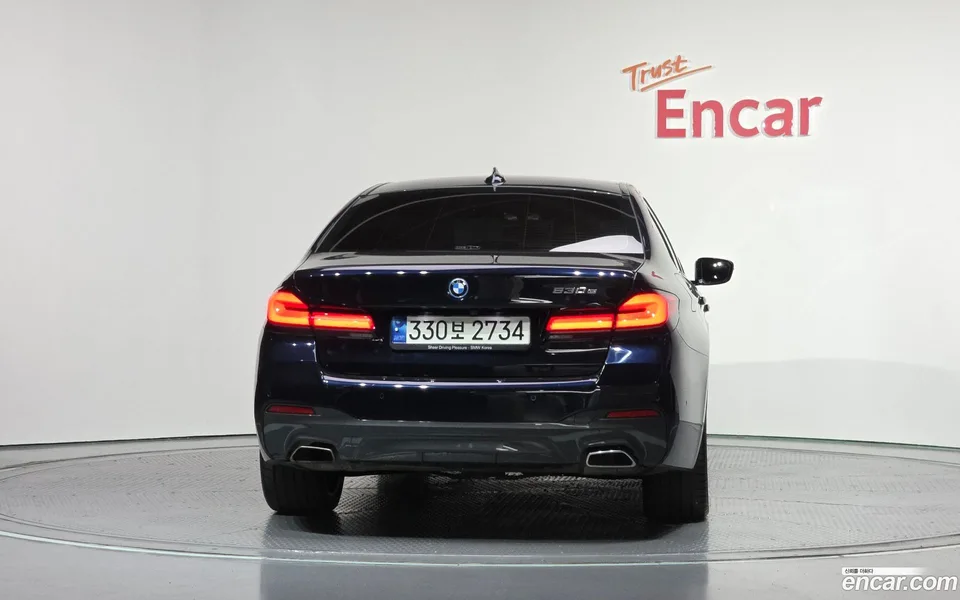 BMW 5 Series 530e M 2022 — миниатюра 4