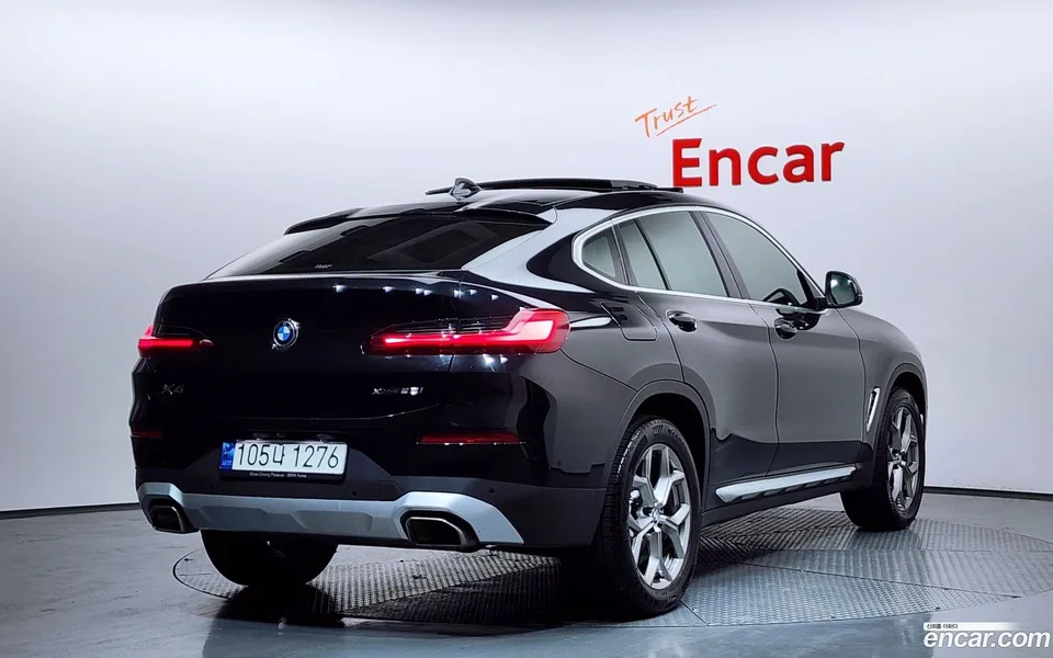 BMW X4 xDrive20i xLine 2023 — миниатюра 2