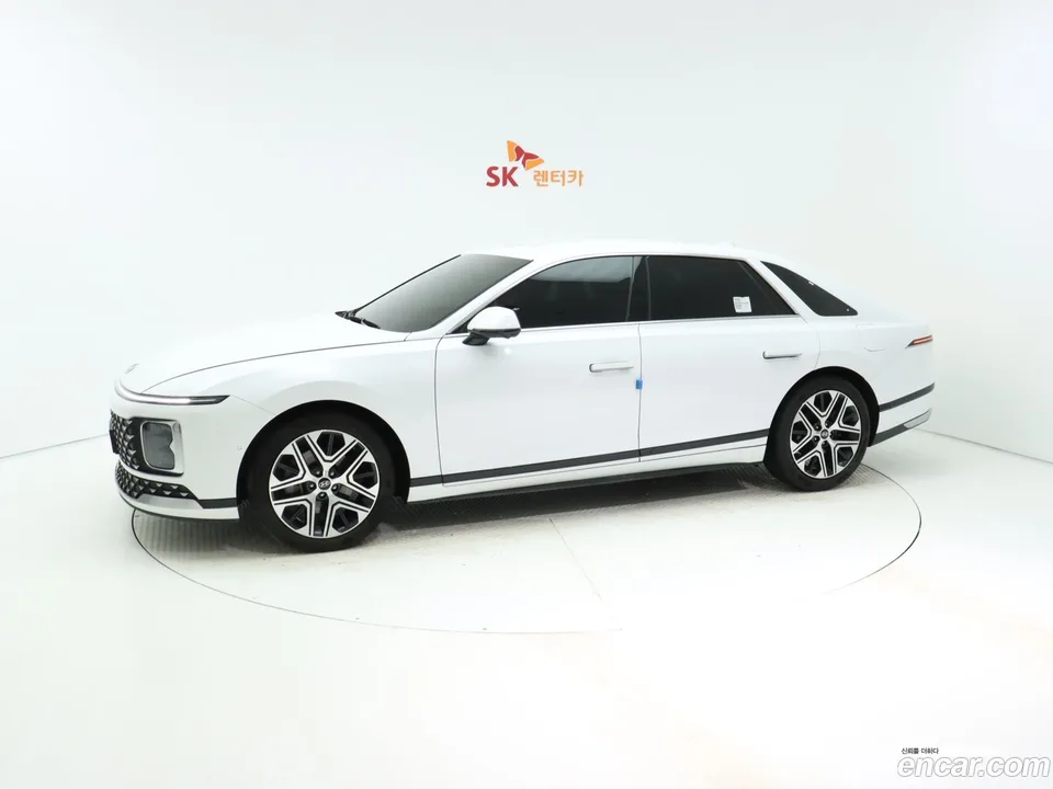 Hyundai Grandeur 2.5 2WD 2023 — миниатюра 2