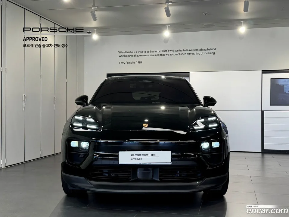 Porsche Macan Electric 4 2025 — миниатюра 3