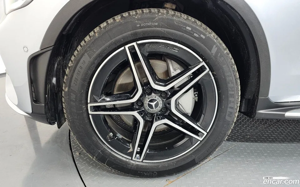 Mercedes-Benz GLC-Class GLC300 4MATIC 2023 — миниатюра 5