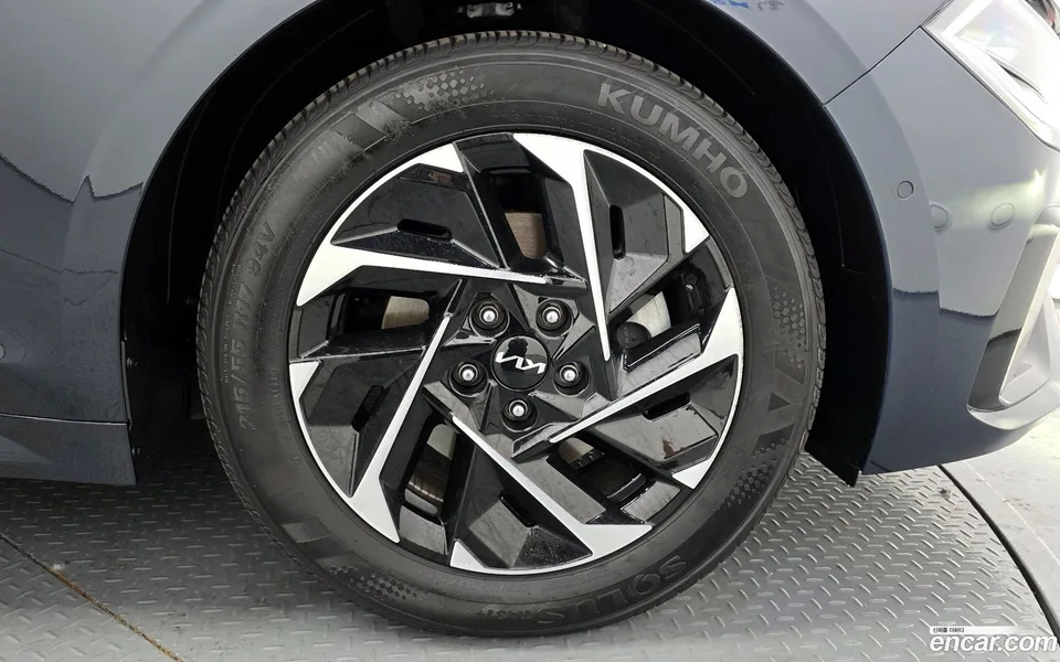 Kia K5 Hybrid 2024 — миниатюра 5