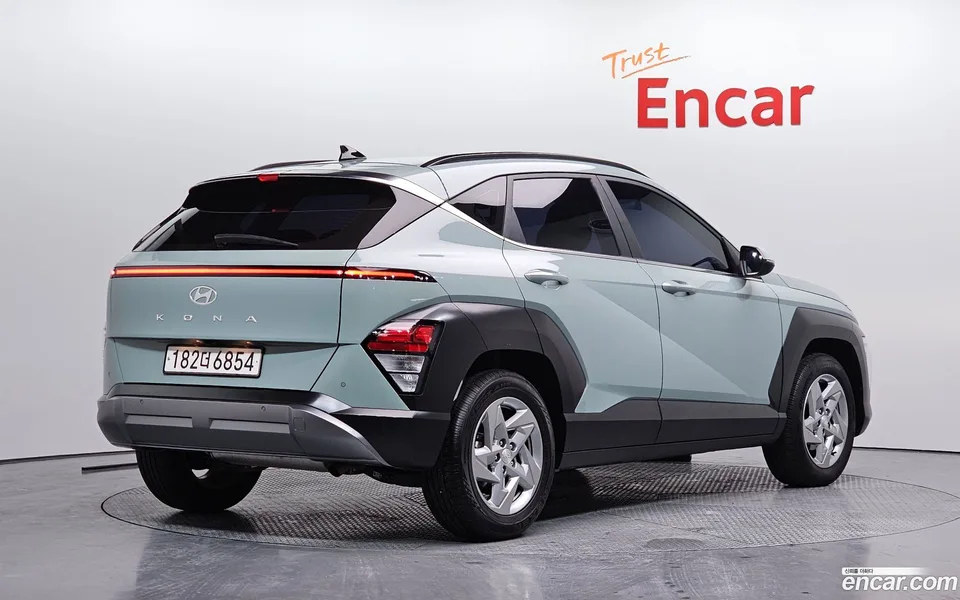 Hyundai Kona Hybrid 2023 — миниатюра 2