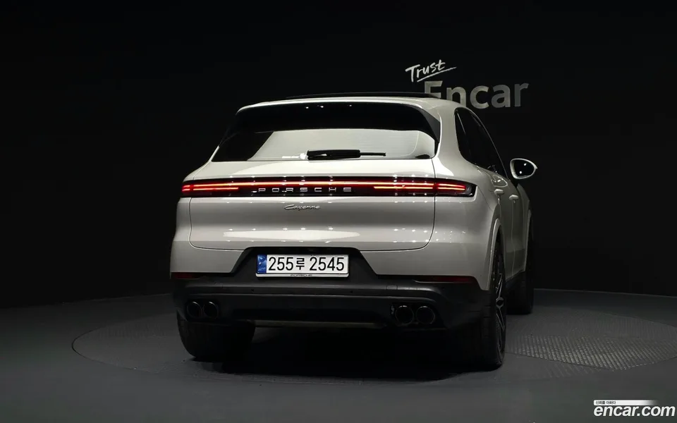 Porsche Cayenne 3.0 2024 — миниатюра 4