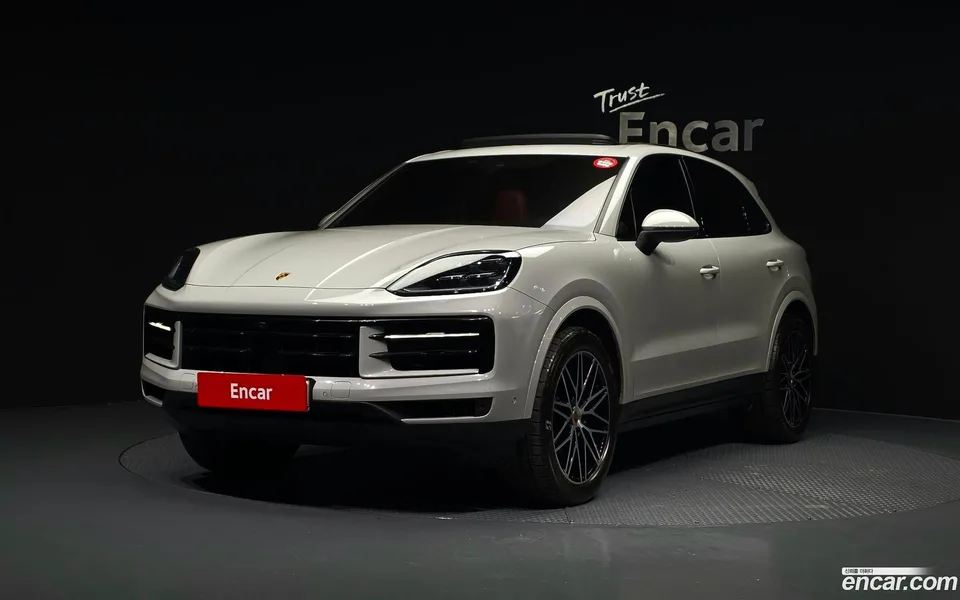Porsche Cayenne 3.0 2024 — фото 1, купить с доставкой в Москву