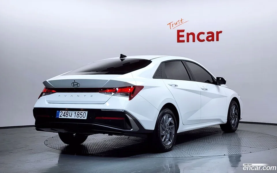 Hyundai Avante CN7 1.6 2025 — миниатюра 2