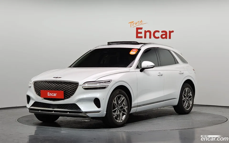 Genesis GV70 2.5T 2WD 2023 — фото 1, купить с доставкой в Москву