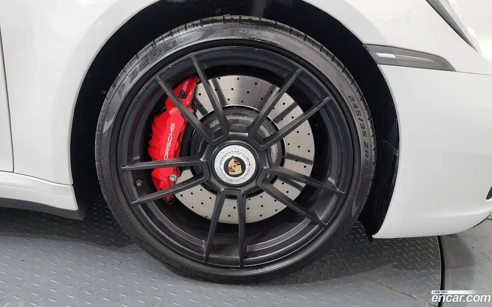 Porsche 911 (992) GTS 2022 — миниатюра 5