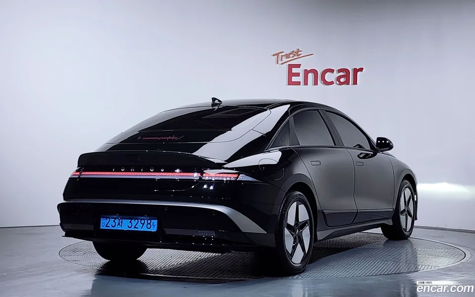 Hyundai Ioniq 6 AWD 2025 — миниатюра 2