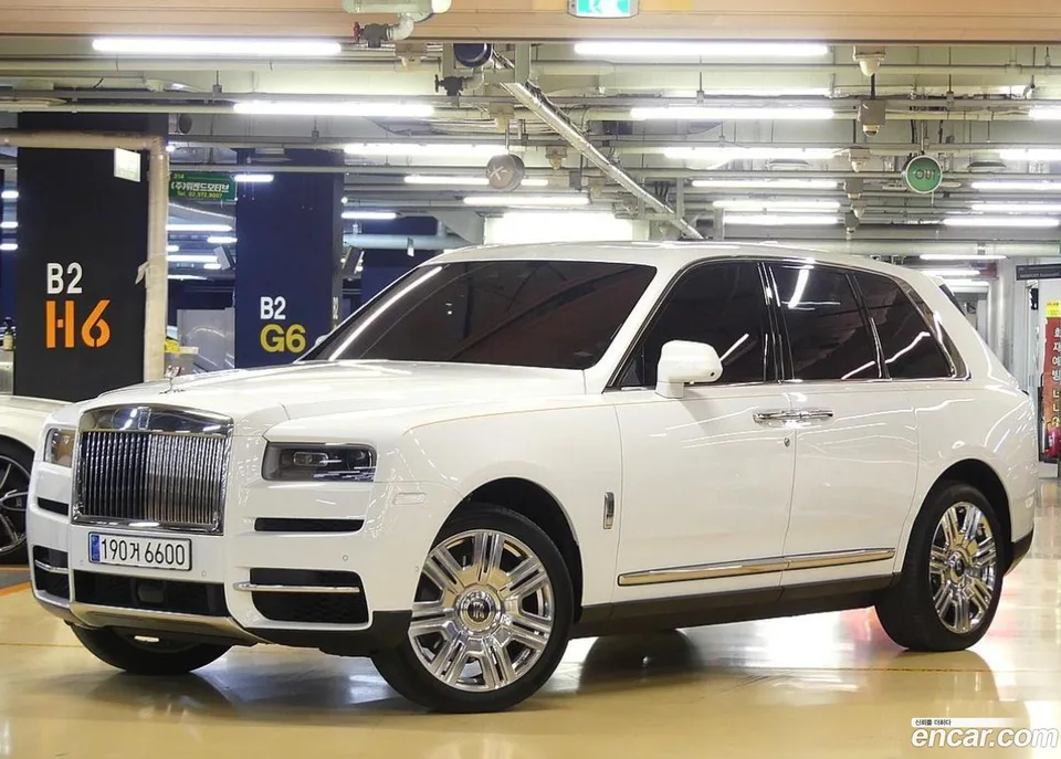Rolls-Royce Cullinan 6.7 V12 2023 — миниатюра 2