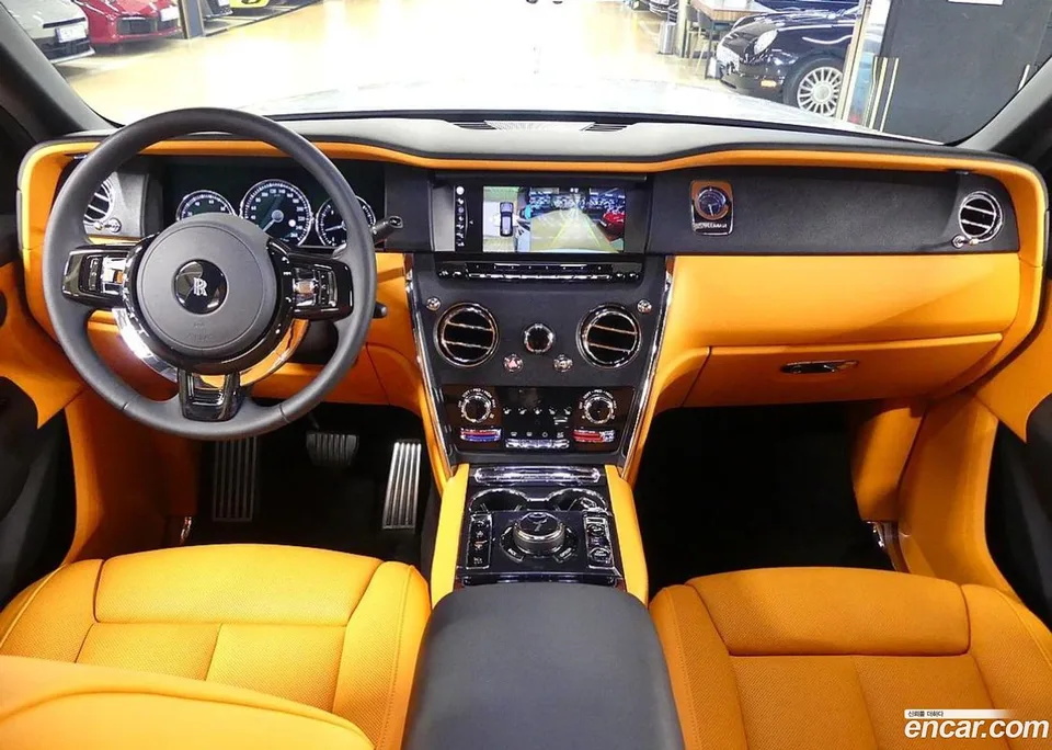 Rolls-Royce Cullinan 6.7 V12 2023 — миниатюра 4