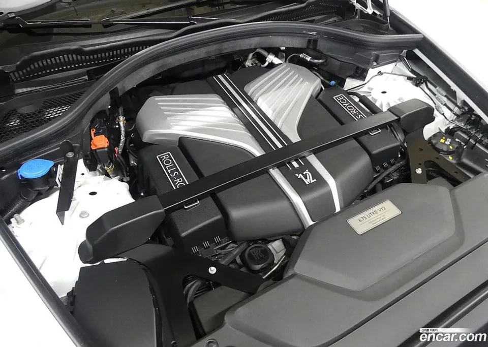 Rolls-Royce Cullinan 6.7 V12 2023 — миниатюра 5
