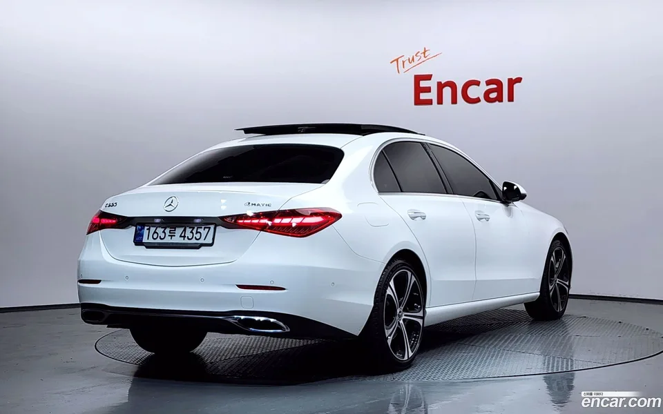 Mercedes-Benz C-Class C300 4MATIC 2023 — миниатюра 2