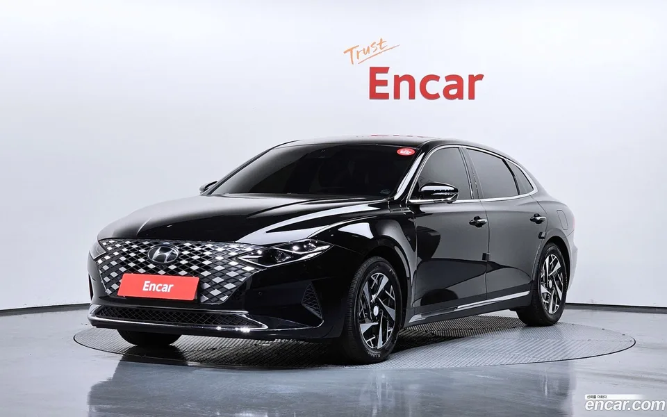 Hyundai Grandeur IG Hybrid 2022 — фото 1, купить с доставкой в Москву