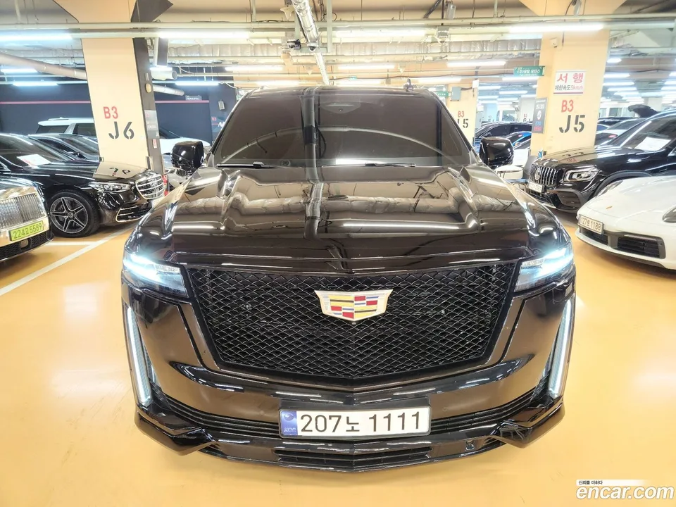Cadillac Escalade 6.2 ESV 2023 — миниатюра 3
