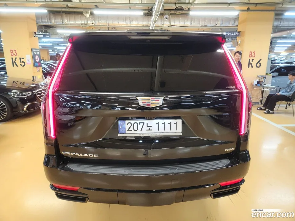 Cadillac Escalade 6.2 ESV 2023 — миниатюра 4