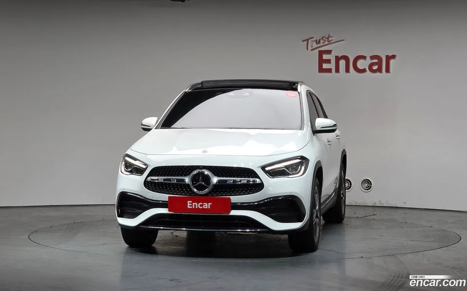 Mercedes-Benz GLA-Class GLA250 4MATIC 2022 — миниатюра 3