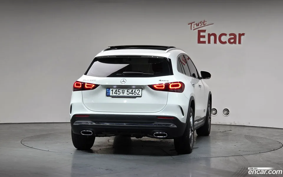 Mercedes-Benz GLA-Class GLA250 4MATIC 2022 — миниатюра 4
