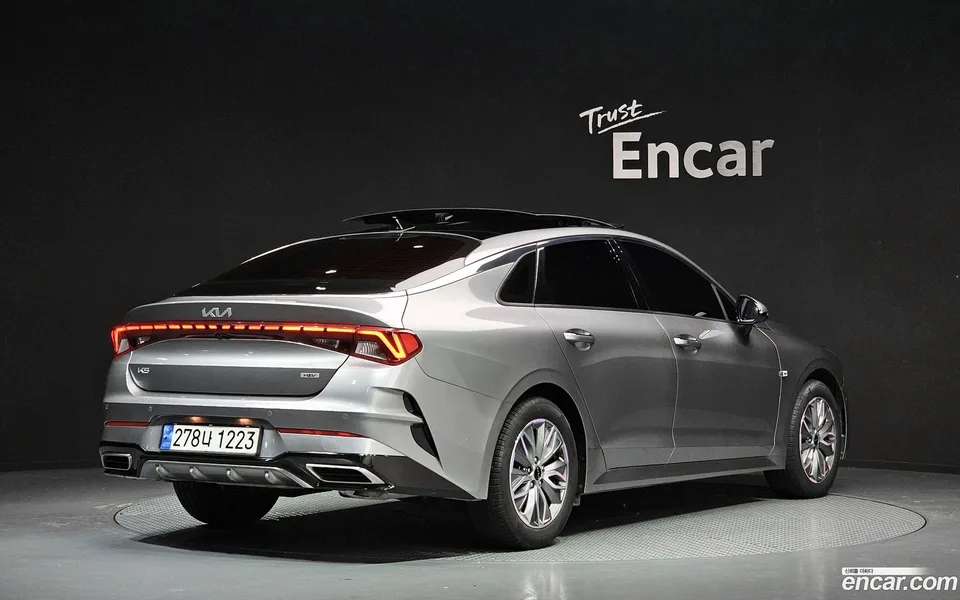 Kia K5 Hybrid 2023 — миниатюра 2