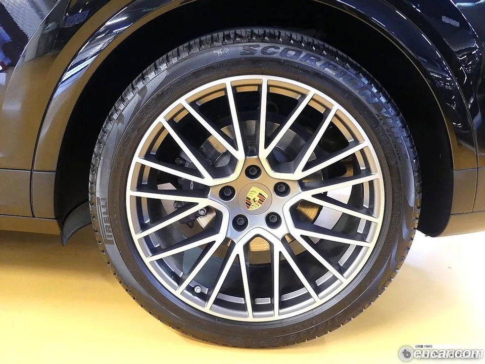 Porsche Cayenne 3.0 2023 — миниатюра 5