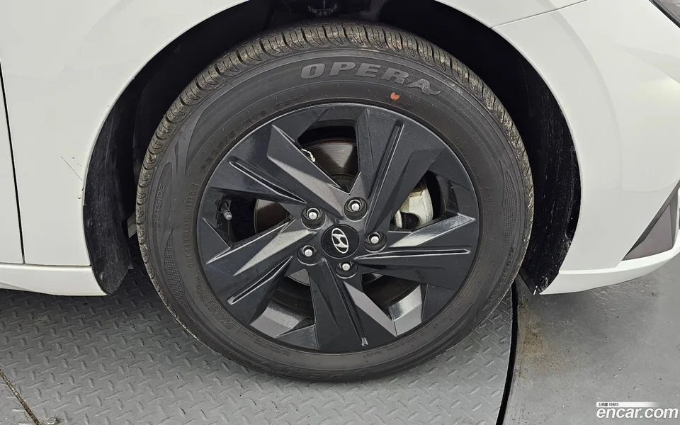 Hyundai Avante 1.6 2022 — миниатюра 5