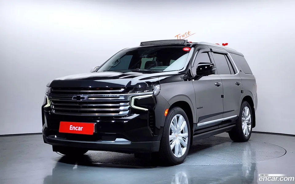 Chevrolet Tahoe 6.2 4WD 2022 — фото 1, купить с доставкой в Москву