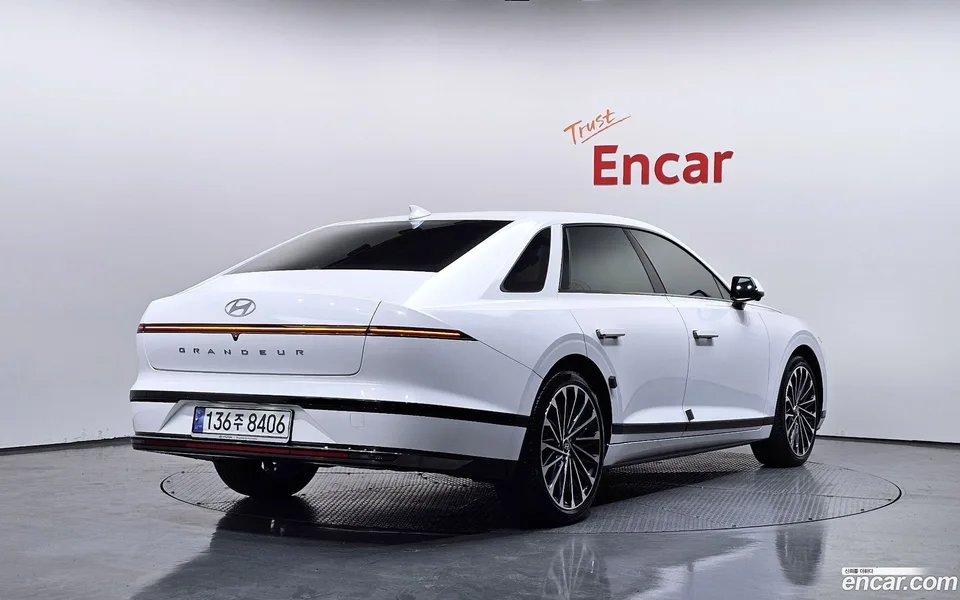 Hyundai Grandeur Hybrid 2024 — миниатюра 2