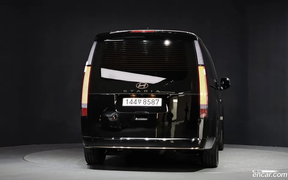 Hyundai Staria L3.5 9 2024 — миниатюра 4