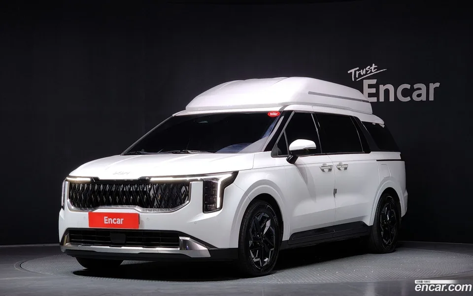 Kia Carnival 9 () 2023 — фото 1, купить с доставкой в Москву