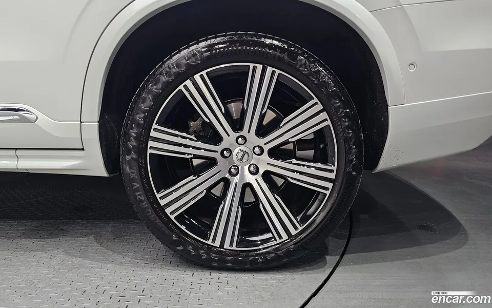 Volvo XC90 B6 2022 — миниатюра 5