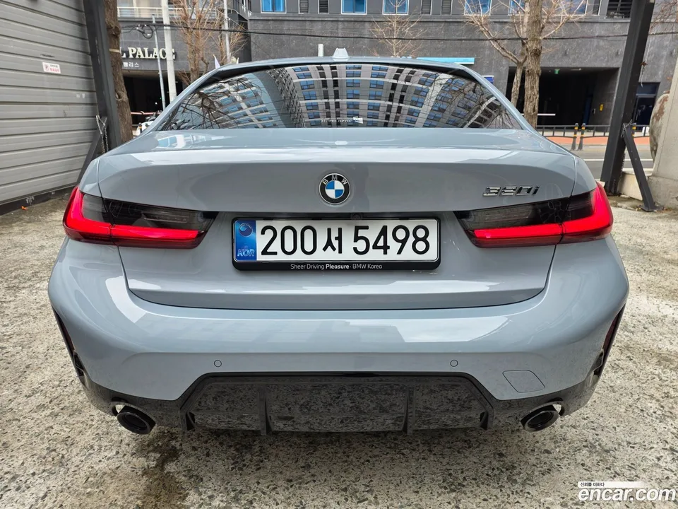BMW 3 Series 320i M 2026 — миниатюра 4