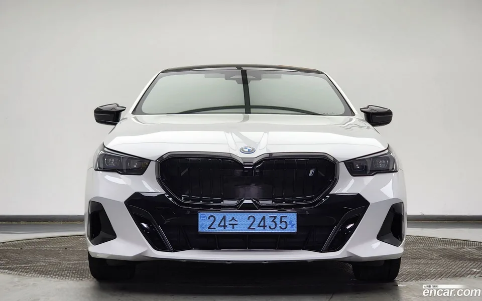 BMW i5 eDrive 40 M 2025 — миниатюра 3