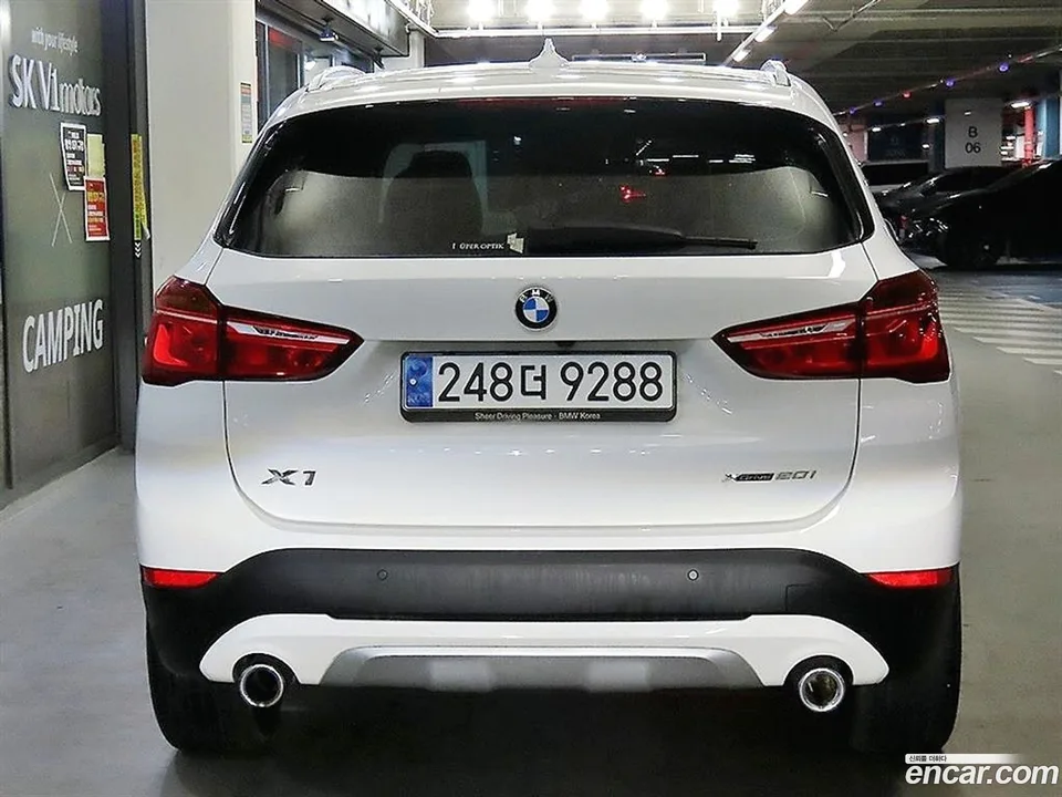 BMW X1 xDrive 20i xLine 2022 — миниатюра 5
